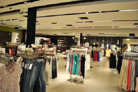 兴平商场里的店面怎么装修？